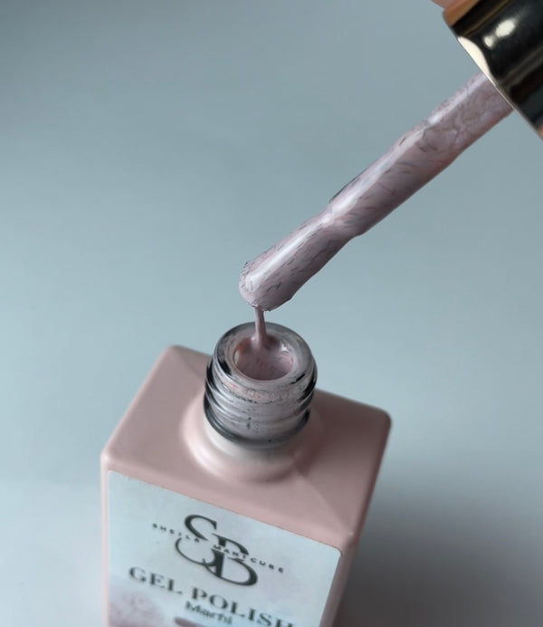 Gel polish marfil (efecto pelo)