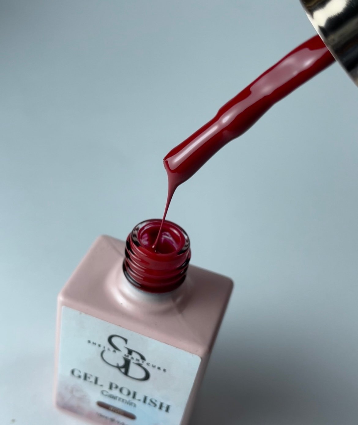 Gel polish carmín
