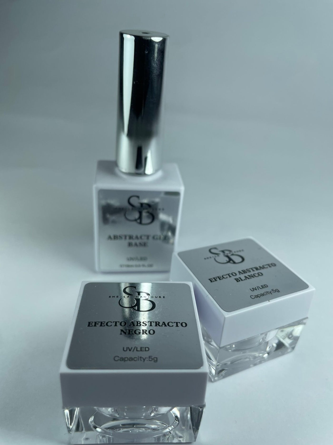 Efecto abstract base + gel blanco+ gel negro